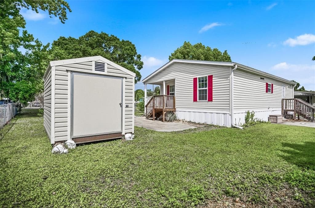 55716 KEITH STREET photo 5