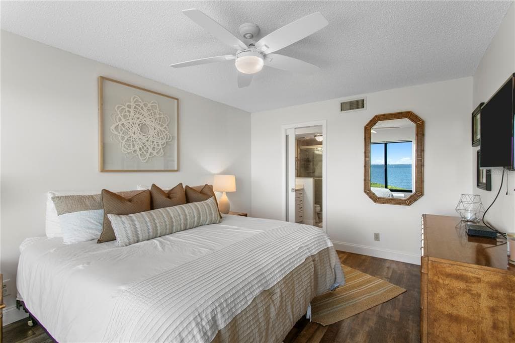 6104 PALMA DEL MAR BOULEVARD S 210 photo 25