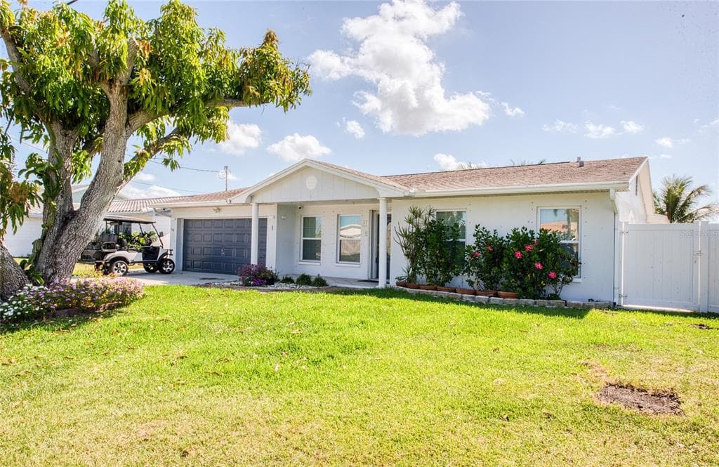 551 CRYSTAL DRIVE photo 3