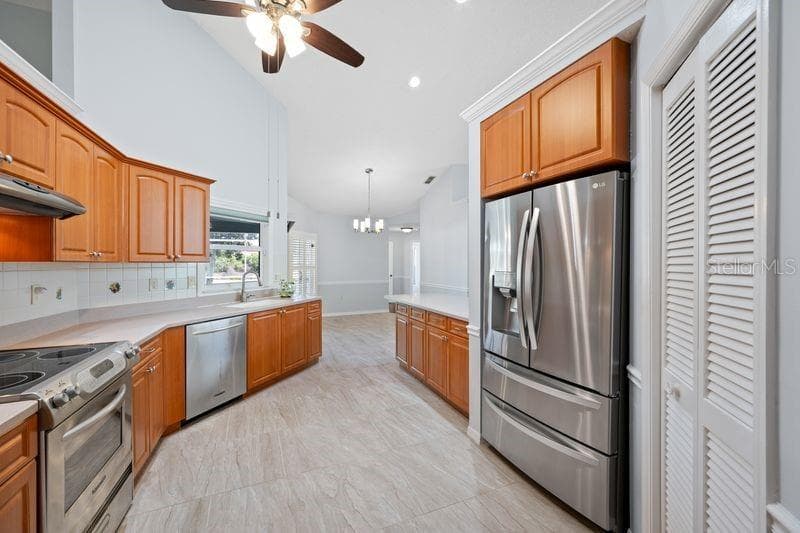 5321 GARDENS DR photo 14
