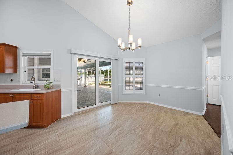 5321 GARDENS DR photo 15