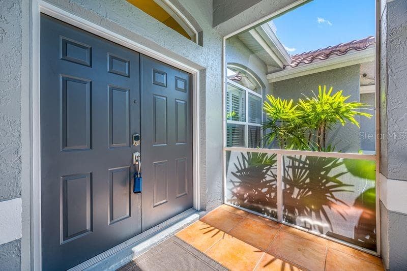 5321 GARDENS DR photo 4