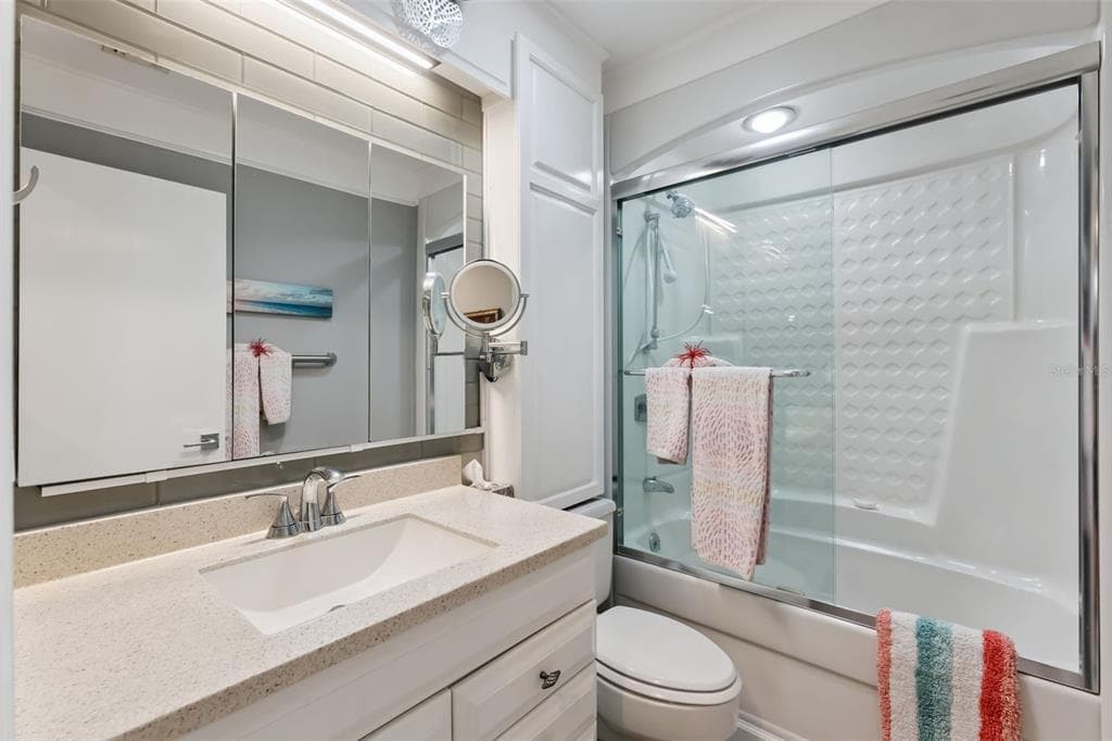 13502 COUNTRY CLUB DRIVE photo 22