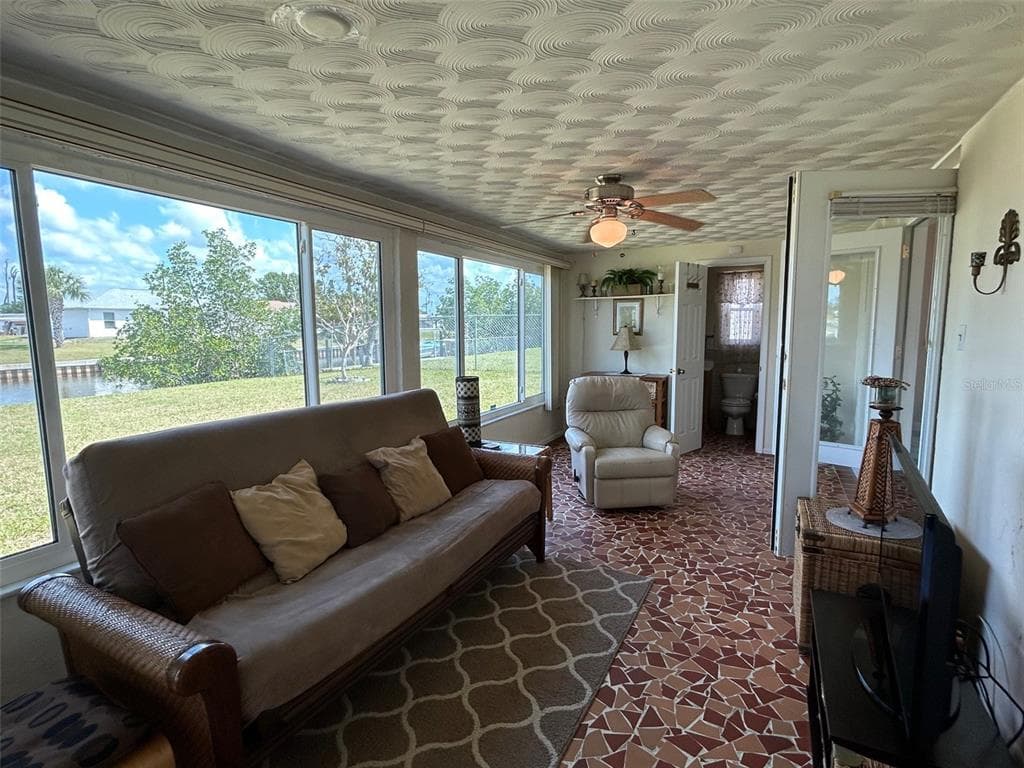 123 POINSETTIA CIRCLE NE photo 15