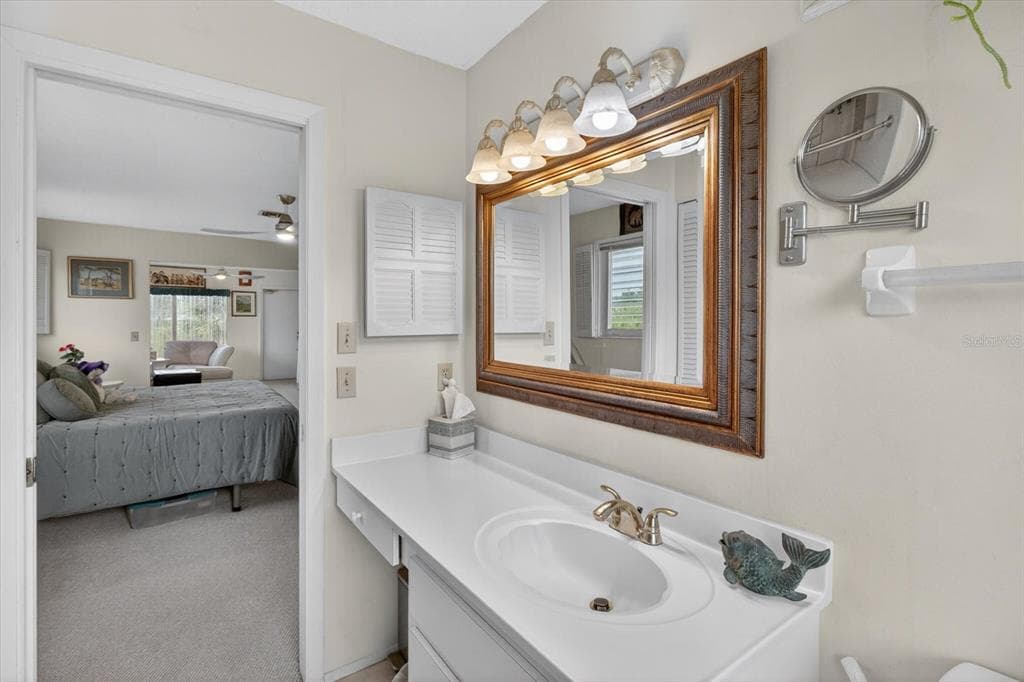 4190 STROMBUS ROAD photo 23