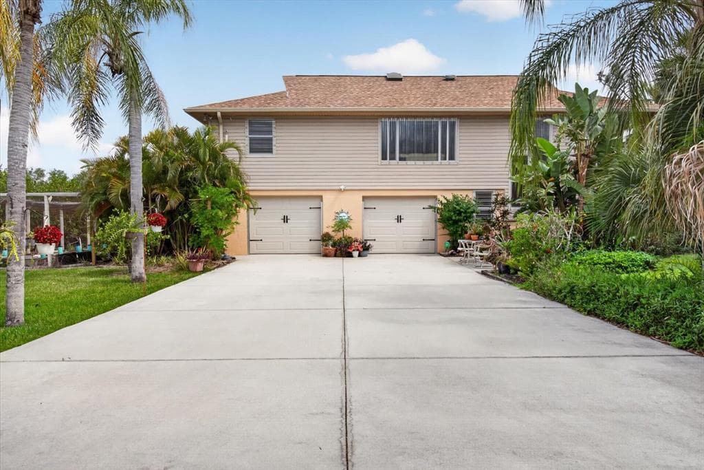 4190 STROMBUS ROAD photo 4