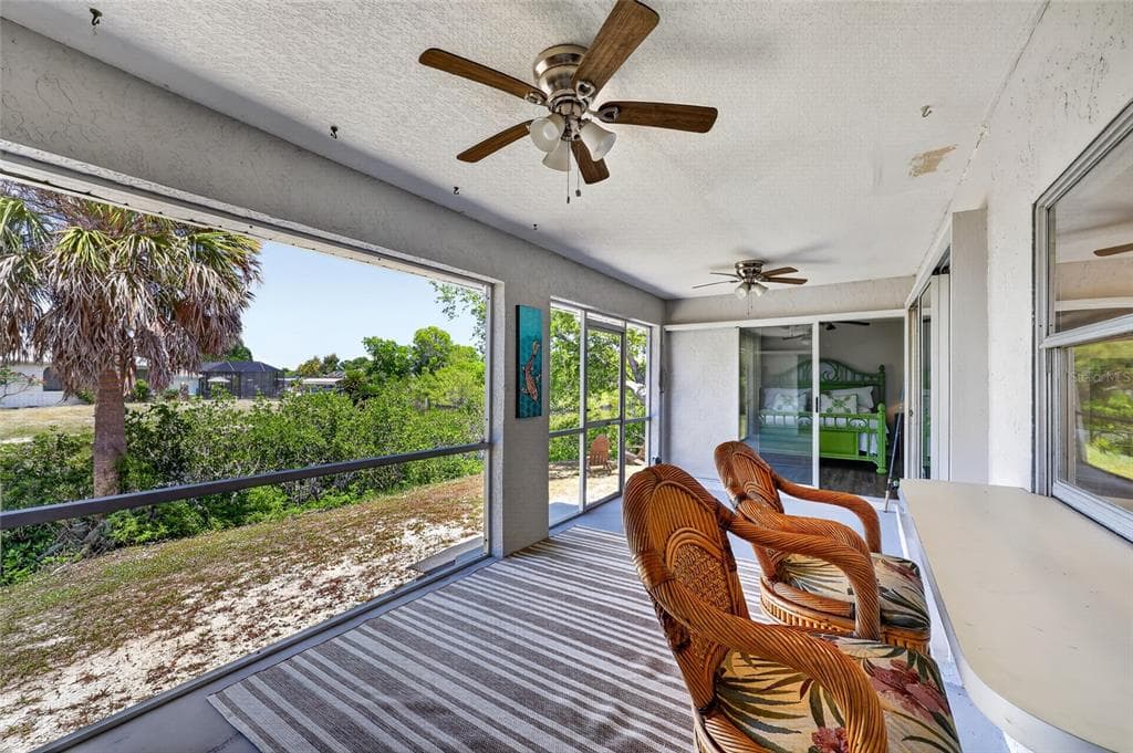 3000 BANYAN WAY photo 23
