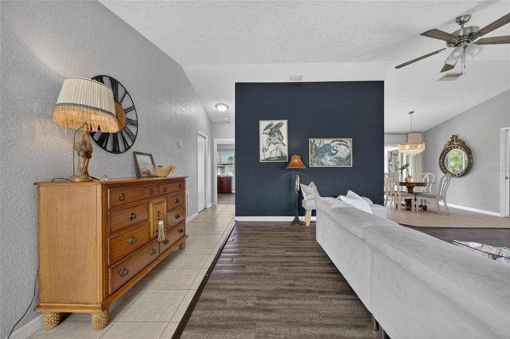 3000 BANYAN WAY photo 6