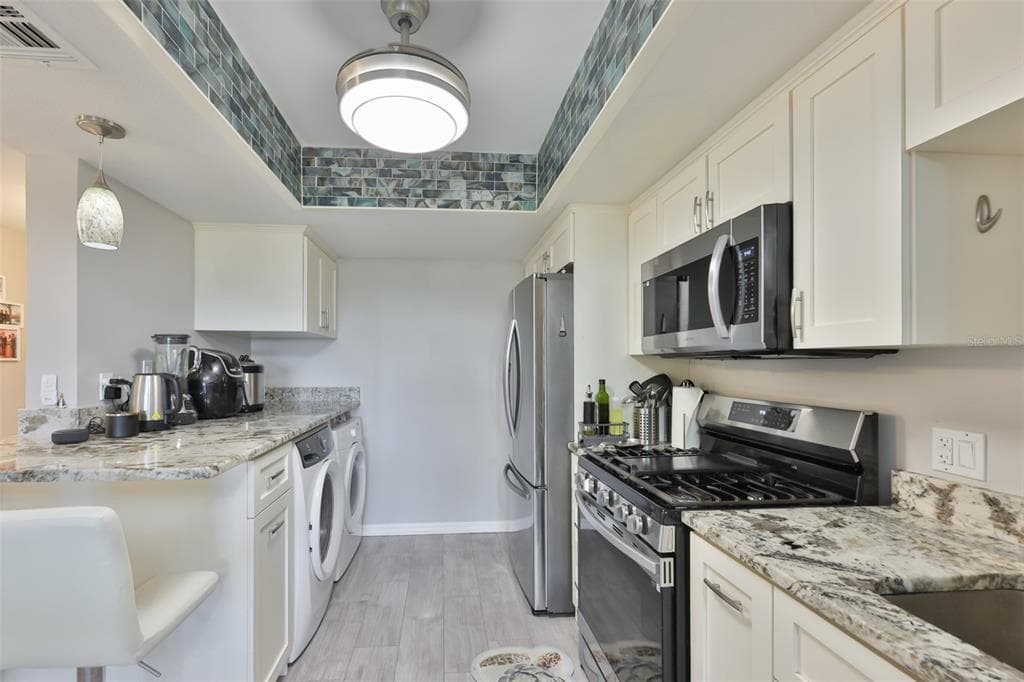 5400 PARK STREET N 208 photo 8