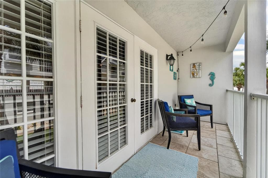 17960 GULF BOULEVARD 106 photo 15