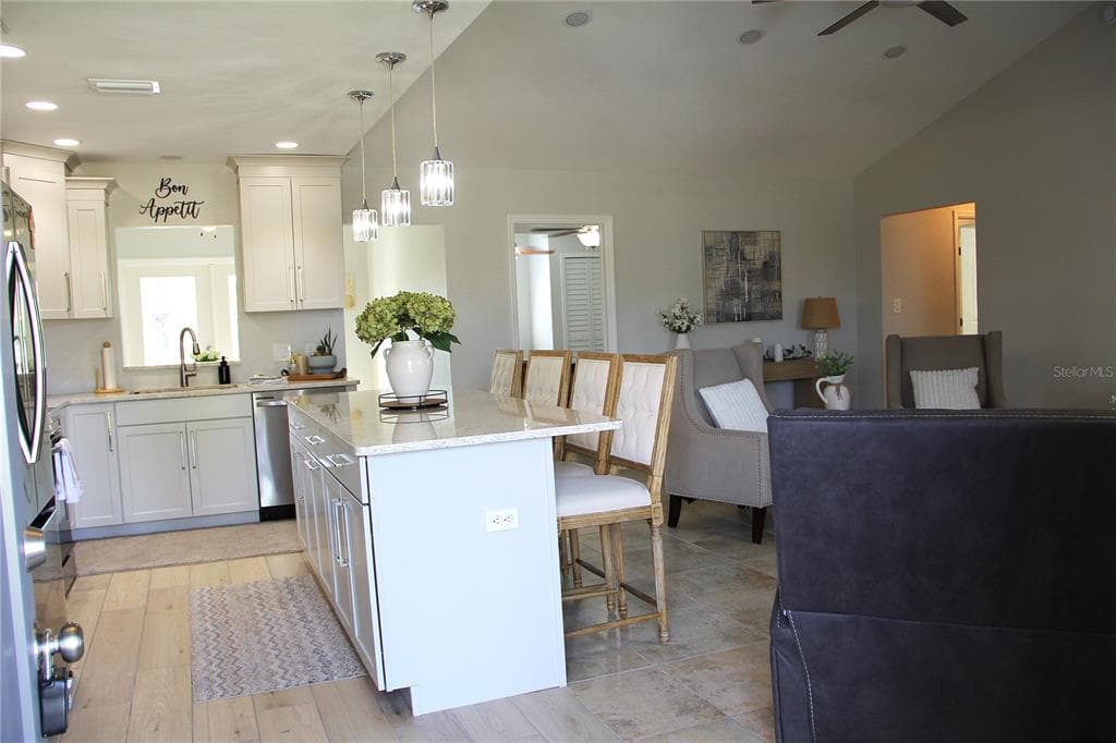 2824 SHANNON DRIVE photo 12