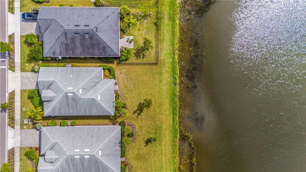 43281 TREADWAY DRIVE photo 4