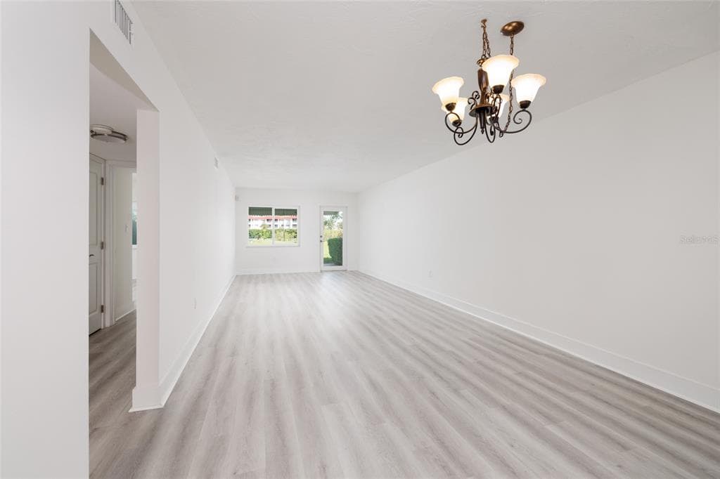 4550 OVERLOOK DRIVE NE 154 photo 13