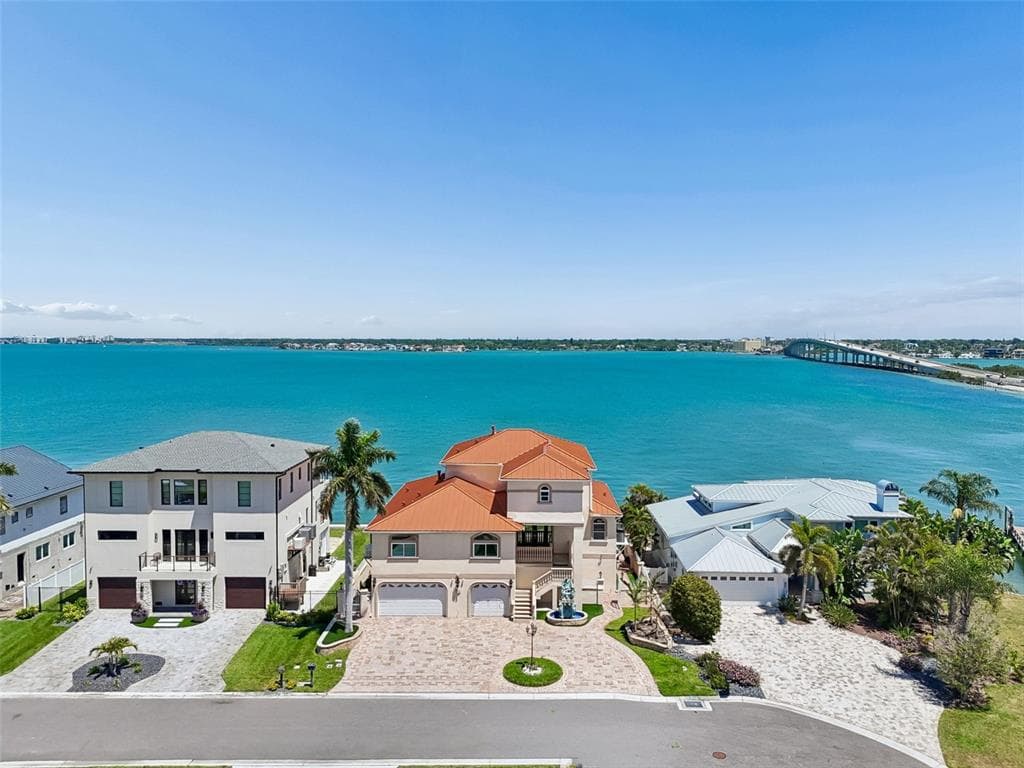 1203 BAY DRIVE photo 1