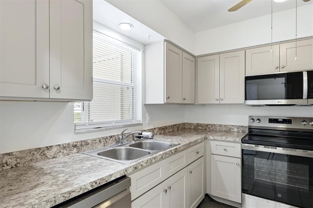 9914 SEBASTIAN COURT photo 21