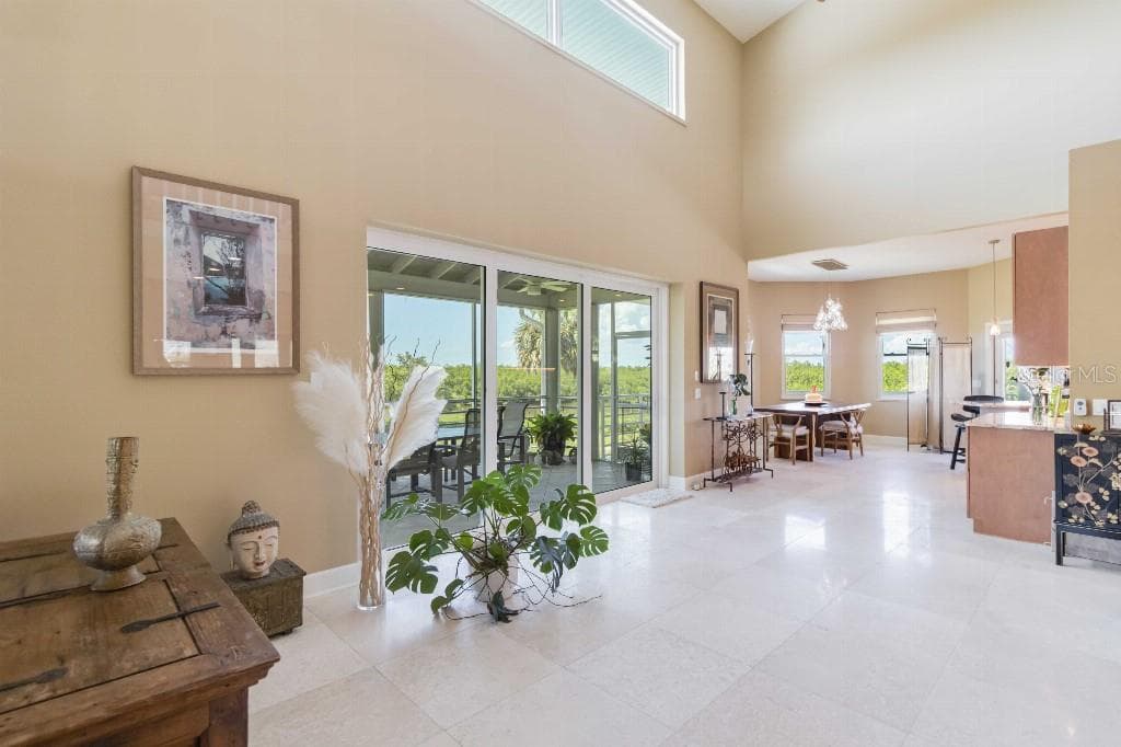 6511 BAYSHORE ROAD photo 12