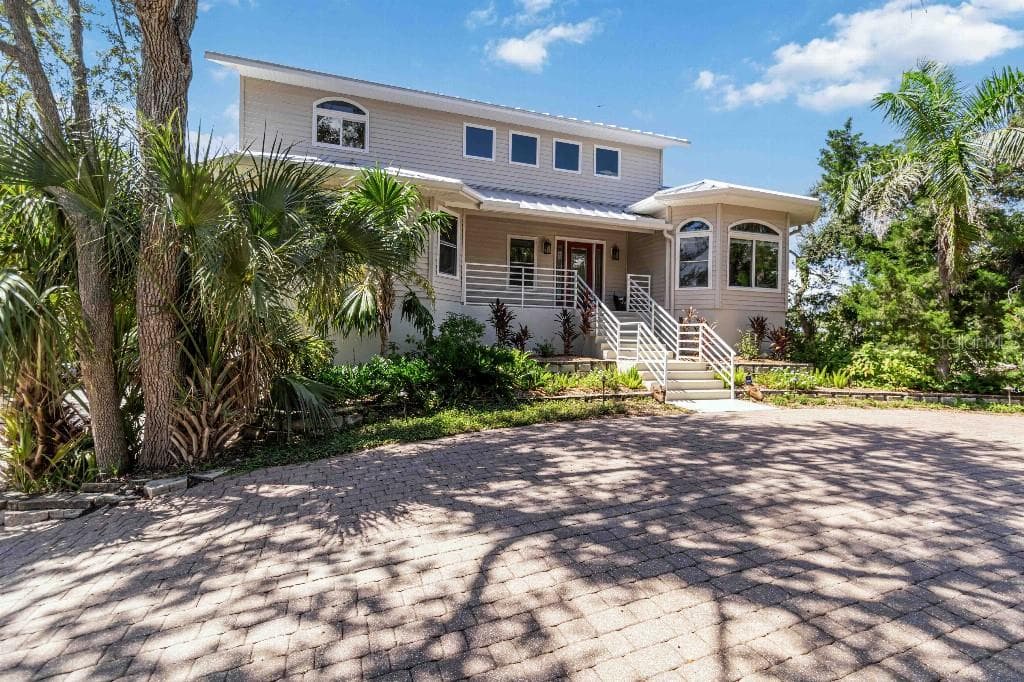 6511 BAYSHORE ROAD photo 5