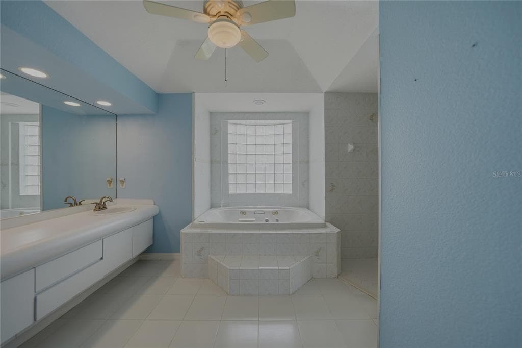 632 MONACO DRIVE photo 21