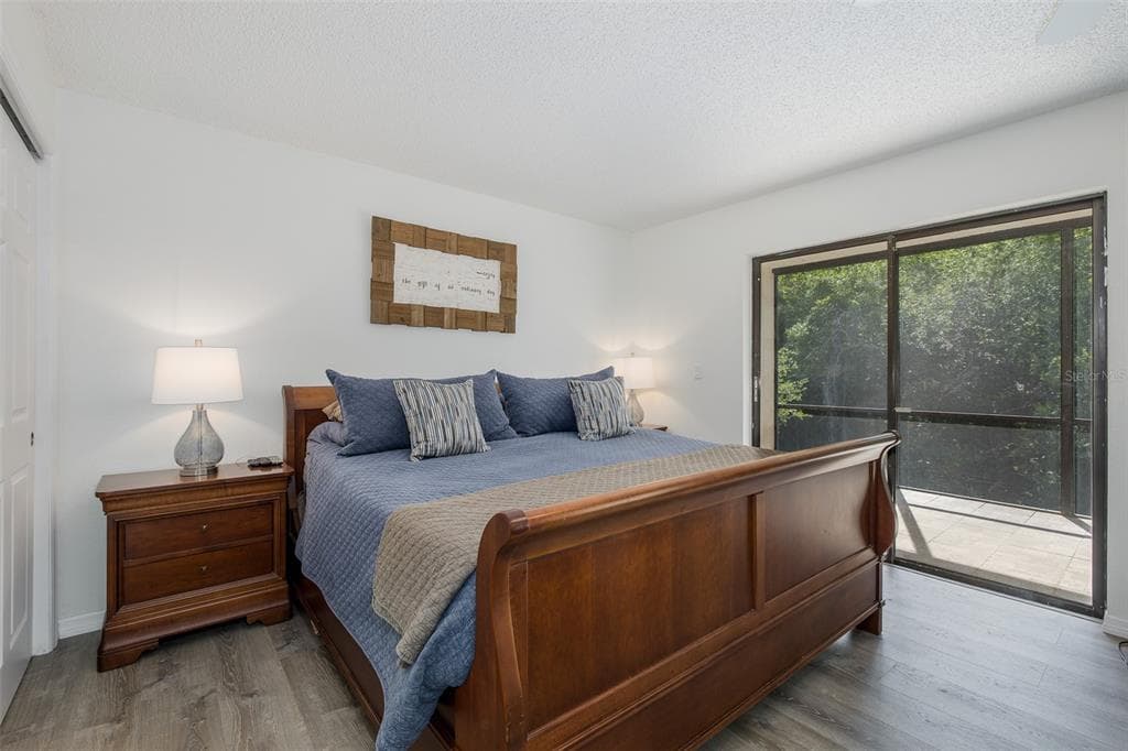 110 INGRID PLACE photo 22