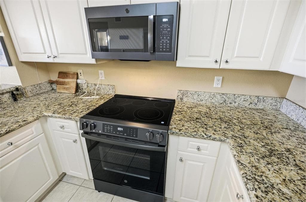 60 SURFVIEW DRIVE 122 photo 15