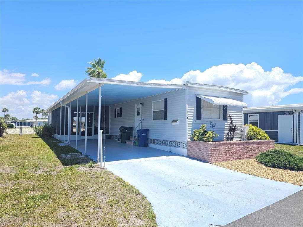 110 ROMA ROAD photo 1