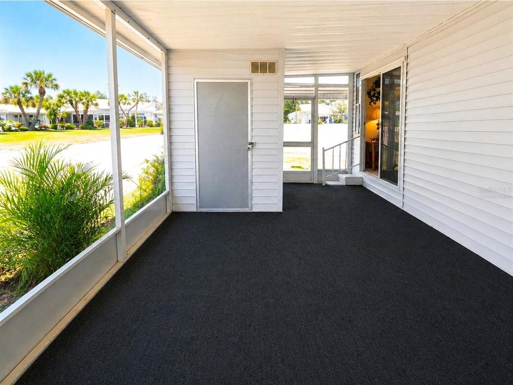110 ROMA ROAD photo 19