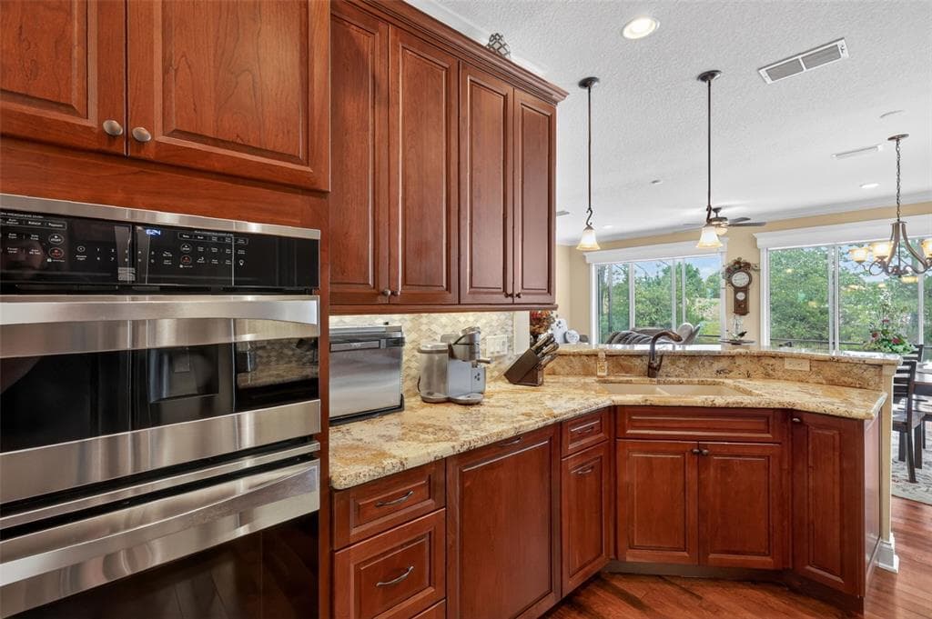 8041 SAINT JAMES WAY photo 19