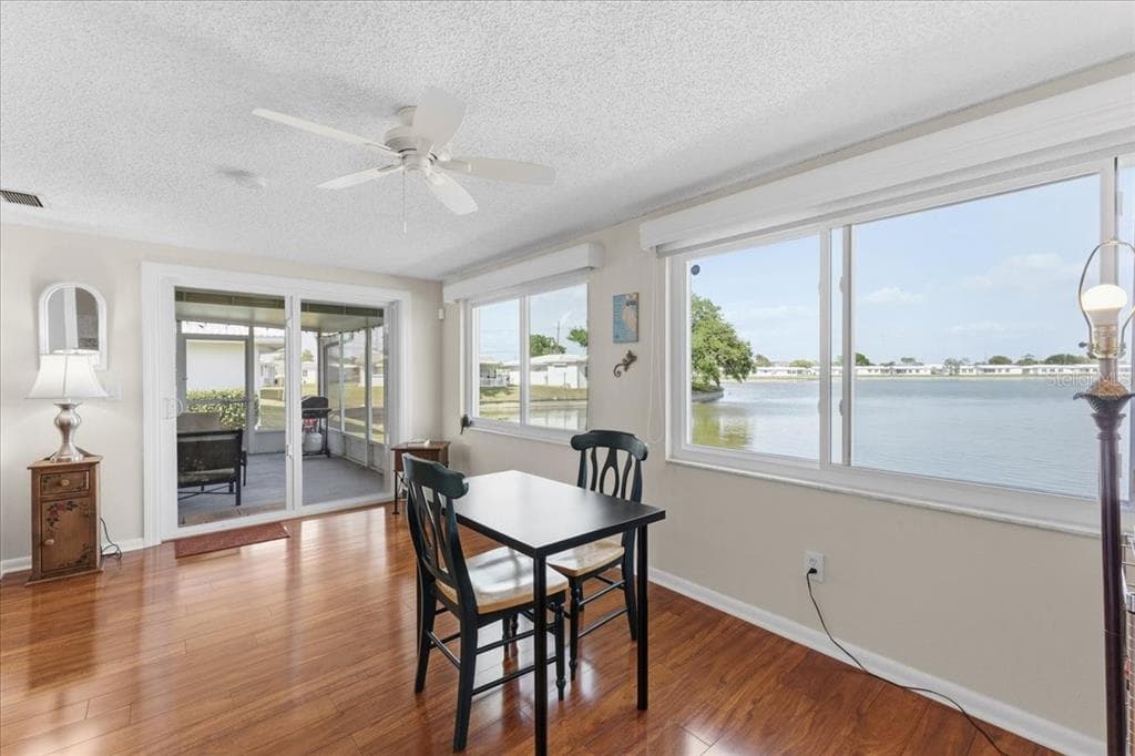 9875 MAINLANDS BOULEVARD W photo 14