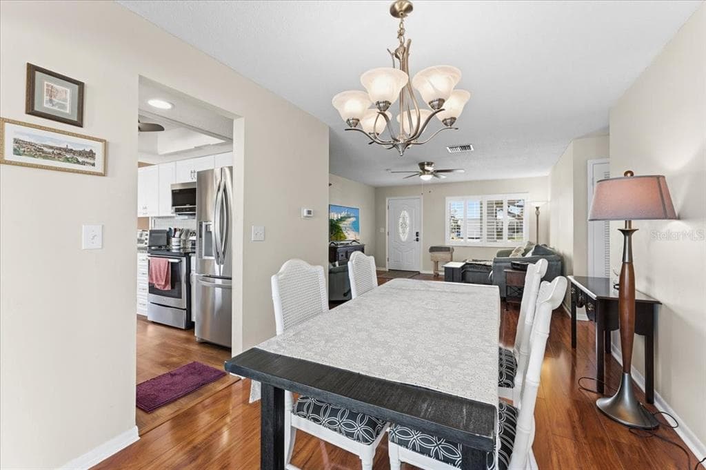 9875 MAINLANDS BOULEVARD W photo 11
