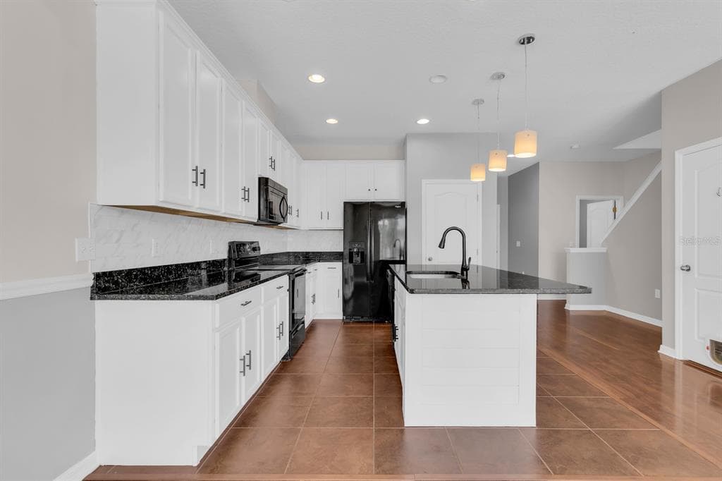 2726 RIVER LANDING DRIVE photo 4