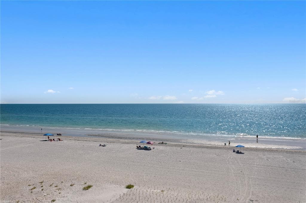 19730 GULF BOULEVARD 400 photo 17