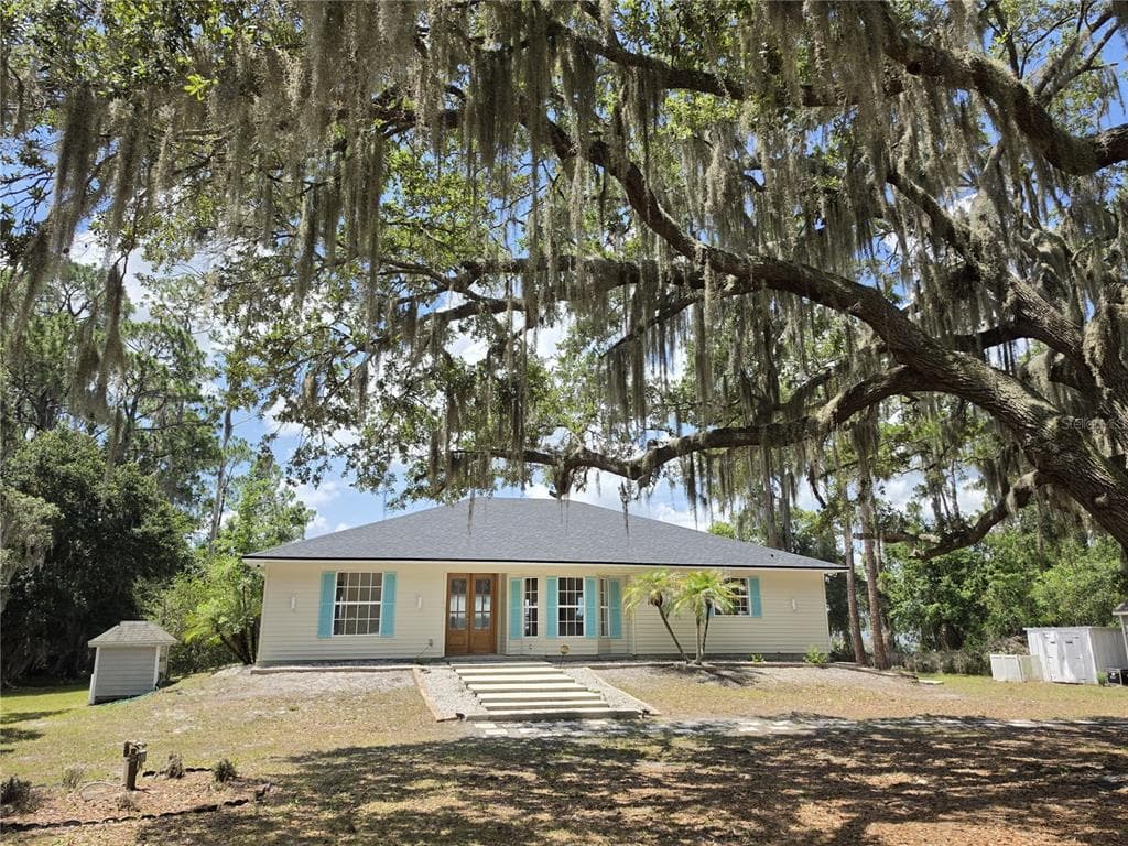 560 EDEN DRIVE photo 25