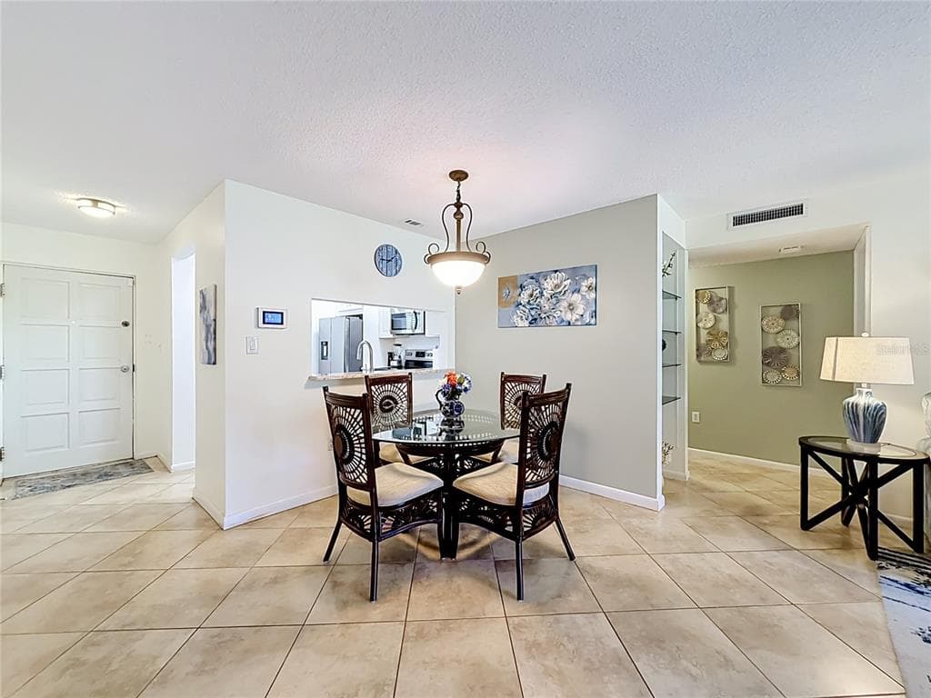 2650 COUNTRYSIDE BOULEVARD E103 photo 11