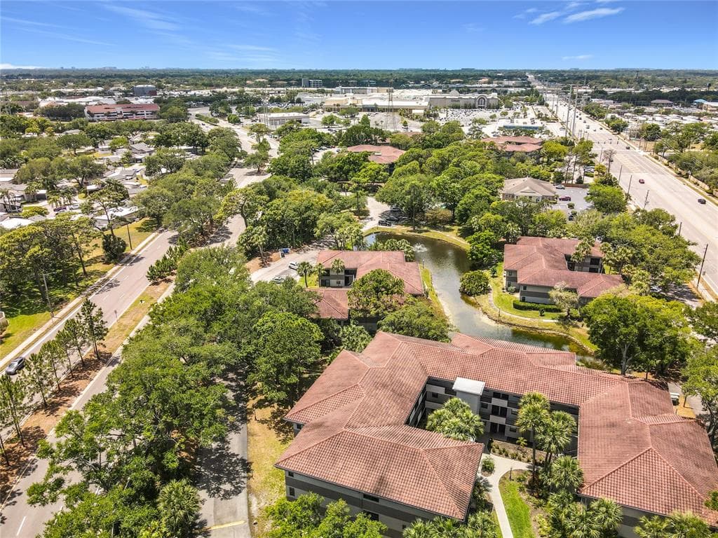 2650 COUNTRYSIDE BOULEVARD E103 photo 25
