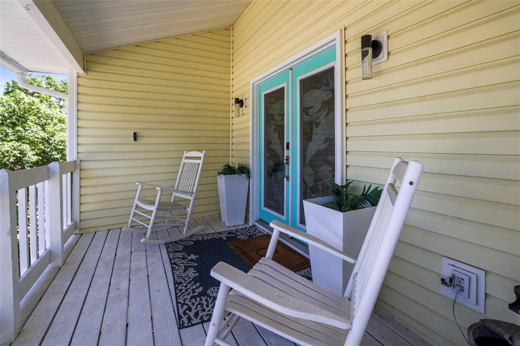 4966 ROBIN TRAIL photo 4