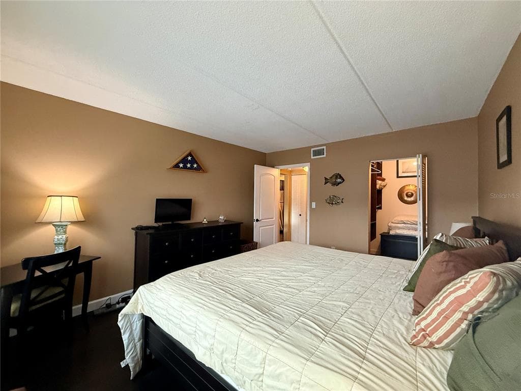 464 N PAULA DRIVE 313 photo 10