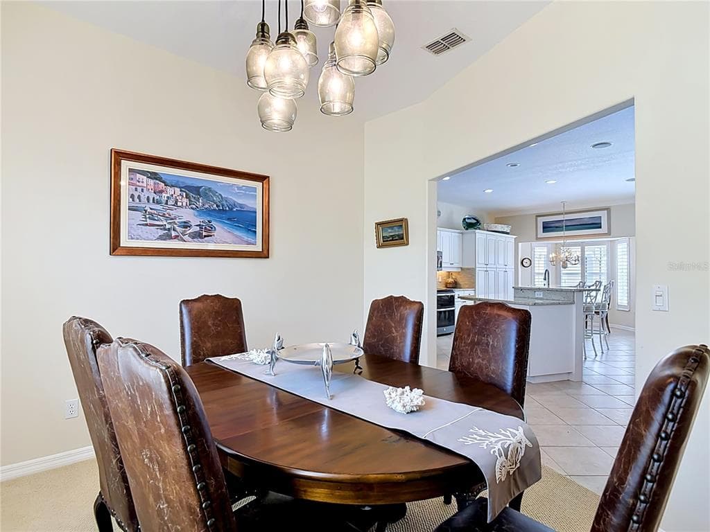 21 RICHMOND DR photo 24
