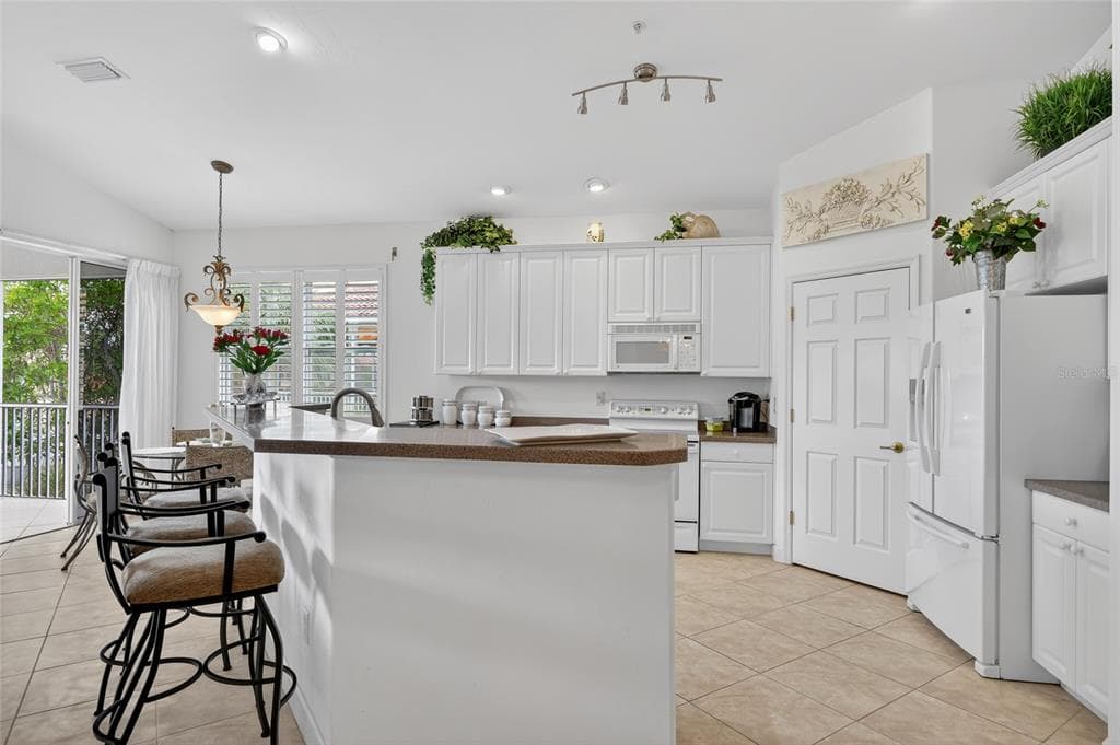 3336 SUNSET KEY CIRCLE D photo 16