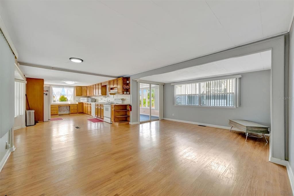 162 S SAINT THOMAS CIRCLE photo 8