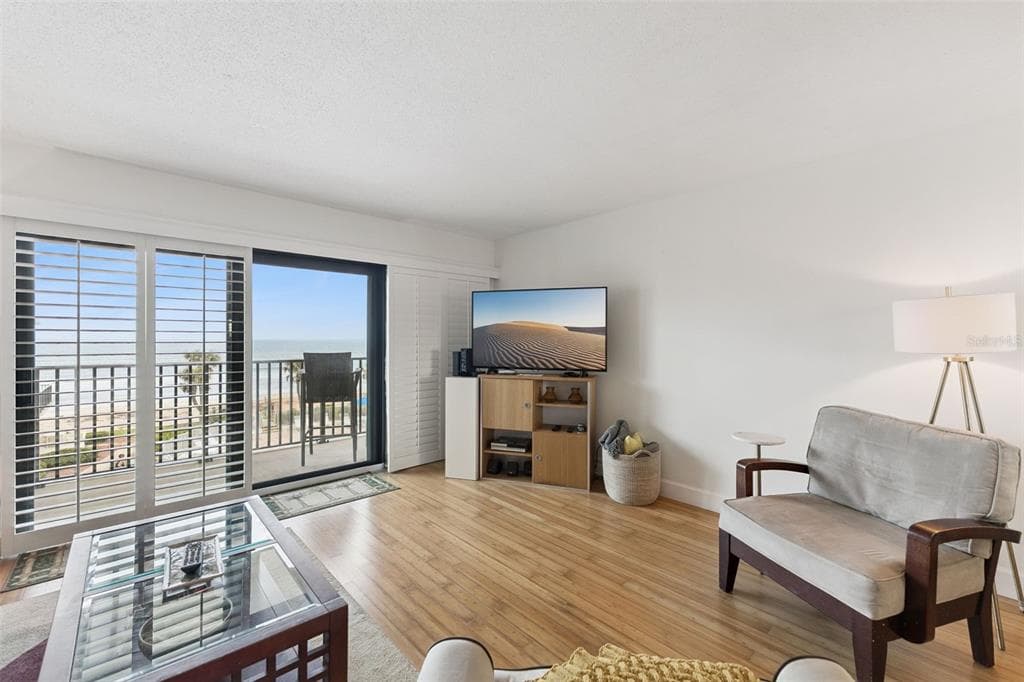 935 OCEAN SHORE BOULEVARD 3020 photo 10