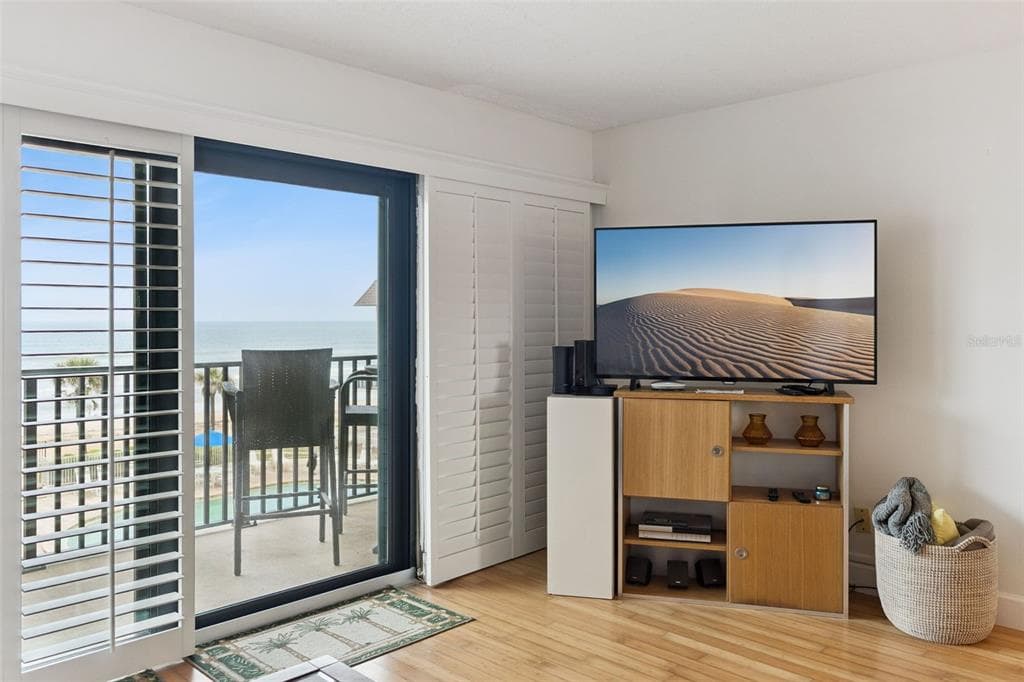 935 OCEAN SHORE BOULEVARD 3020 photo 14