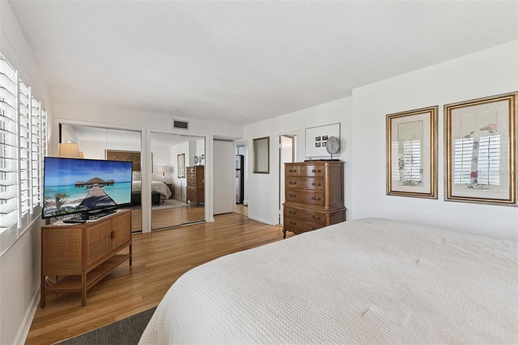 935 OCEAN SHORE BOULEVARD 3020 photo 25