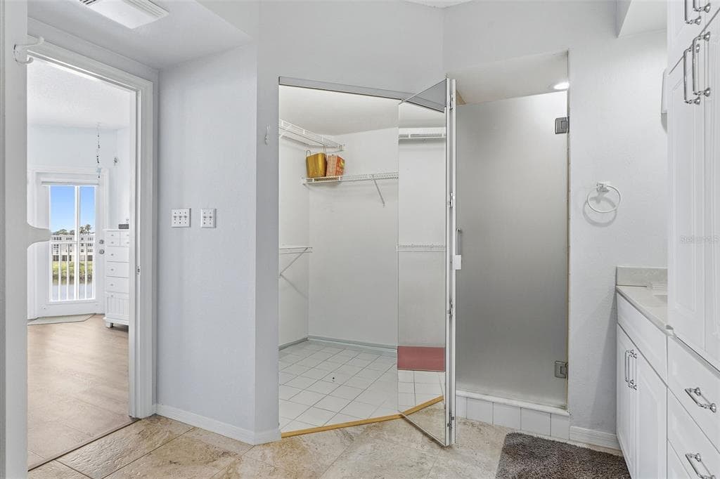 6551 SHORELINE DRIVE 6402 photo 19