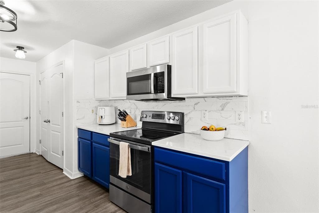 12607 CHENWOOD AVENUE photo 13