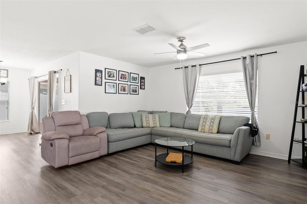 12607 CHENWOOD AVENUE photo 8