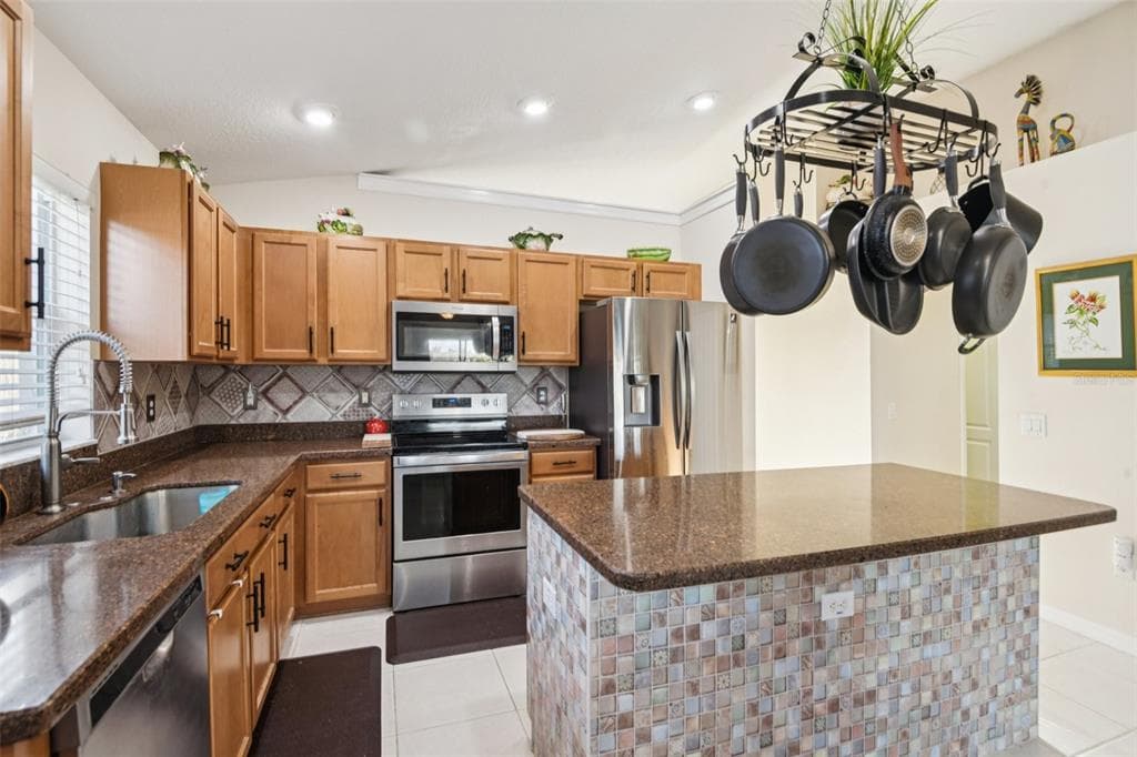 13908 CHALK HILL PLACE photo 15
