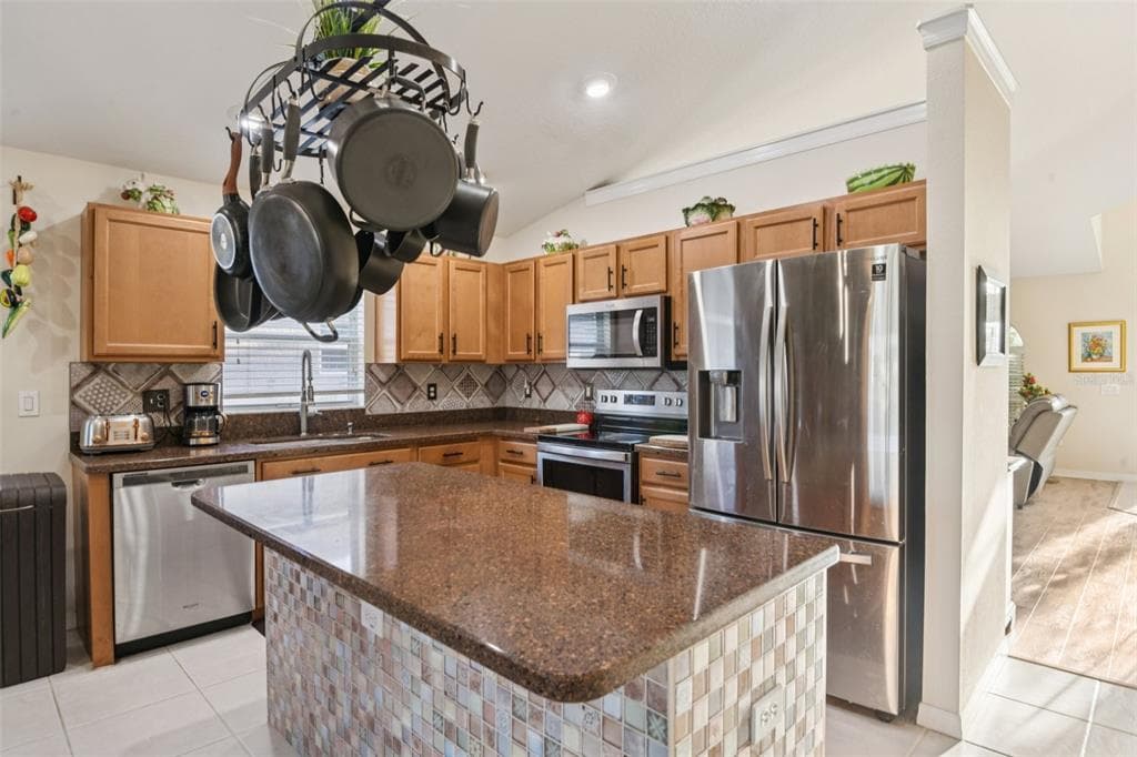 13908 CHALK HILL PLACE photo 8