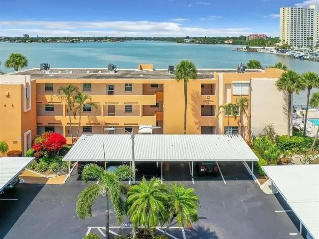 7560 BAY ISLAND DRIVE S 149 photo 2