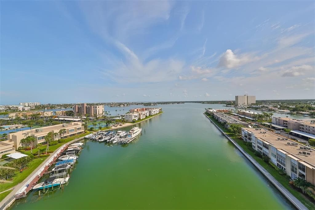 7560 BAY ISLAND DRIVE S 149 photo 22