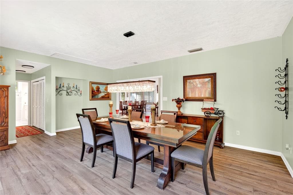 17704 SE 59TH STREET photo 12